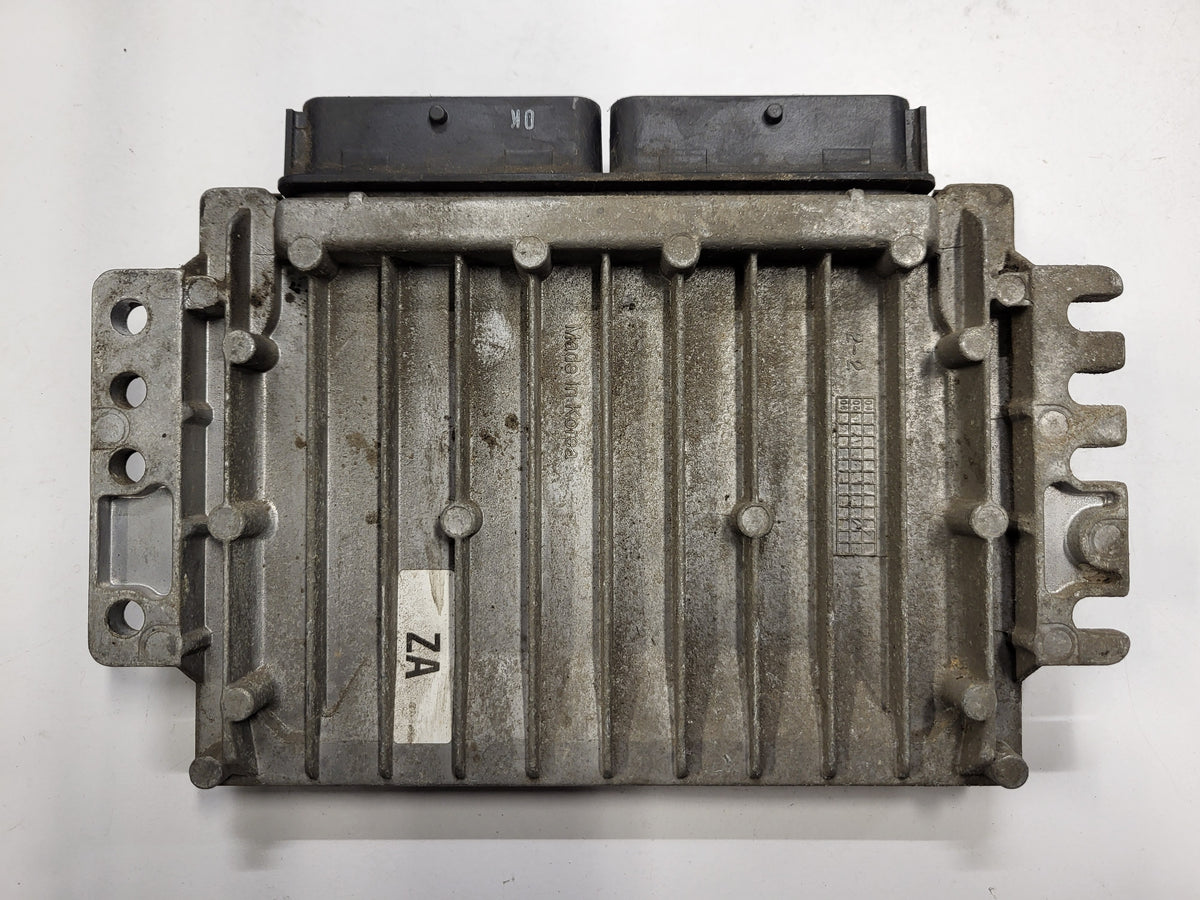 ALFA 147 1.9 ECU / 0281011488 / 55189421 / BOSCH - B32-20 - 3