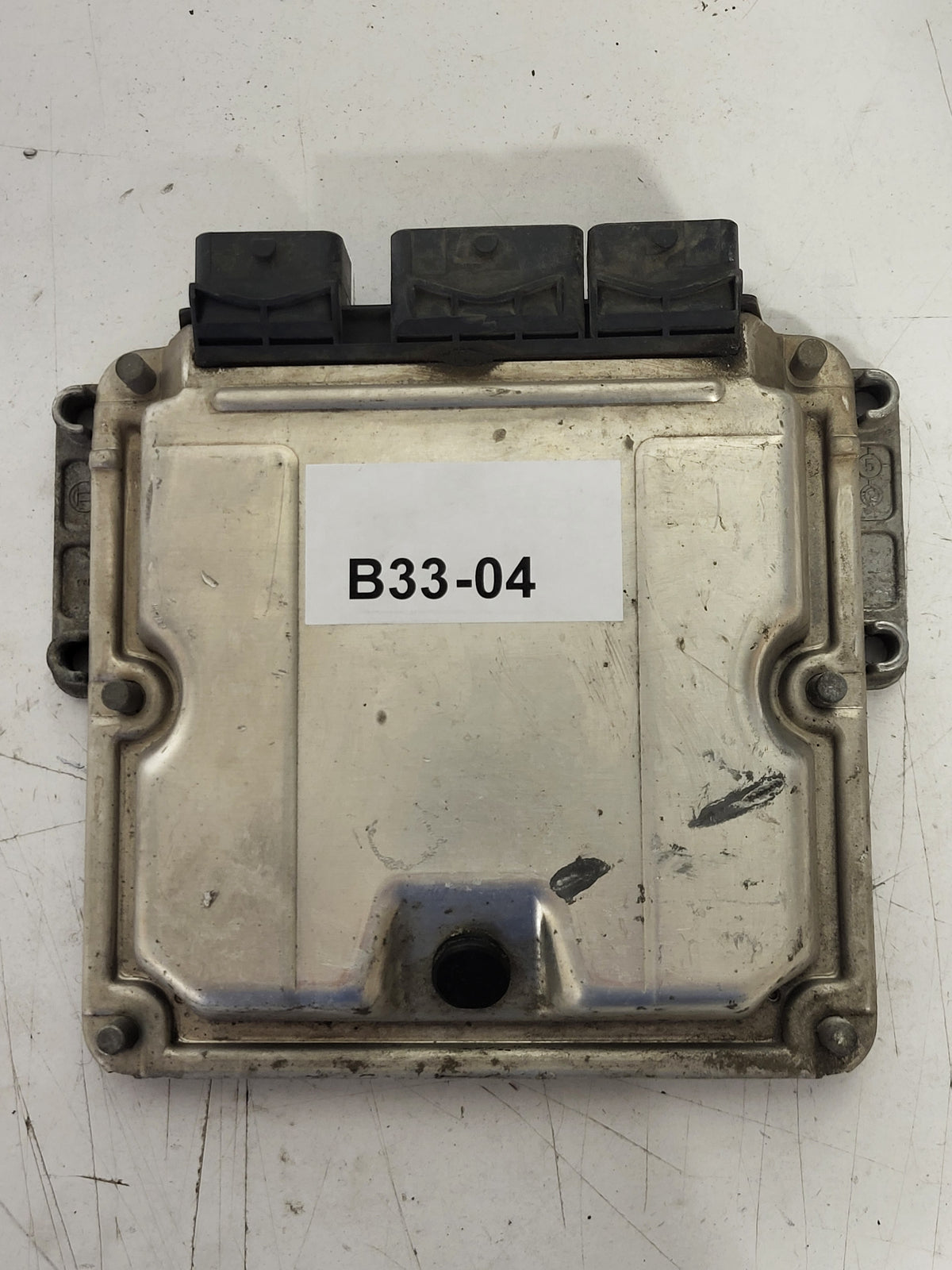 FIAT ULYSSE 807 ECU / 0281011800 / EDC15C2 / 9656314280 / 9646850580 / BOSCH - B33-04 - 3