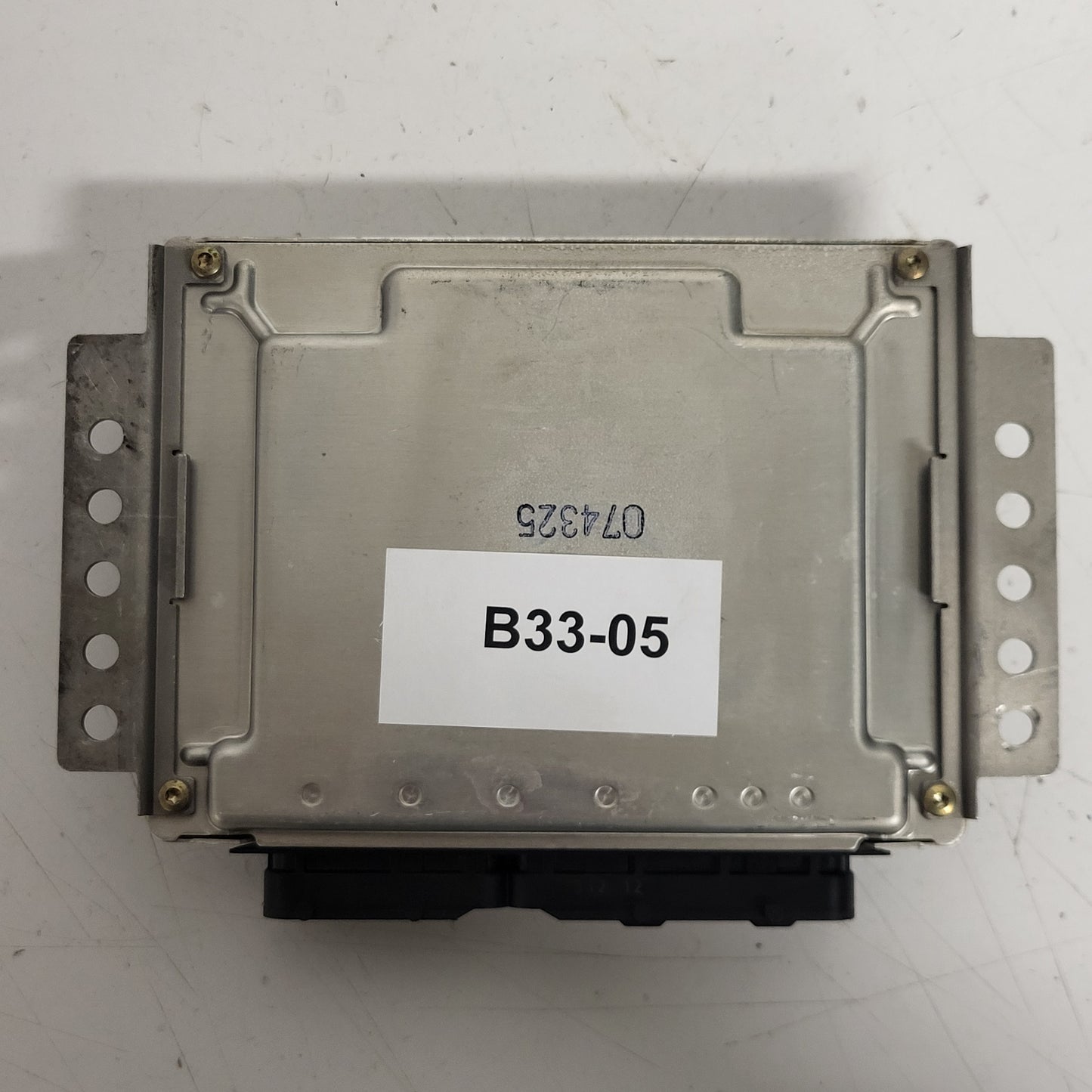 LANCIA LYBRA 2.4 JTD ECU / 0281010743 / 55186491 / BOSCH