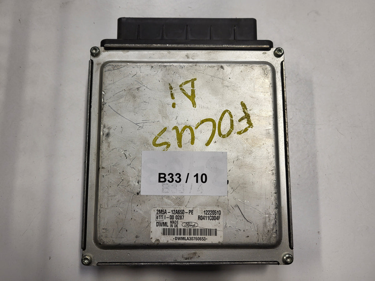 FORD FOCUS ECU / 2M5A-12A650-PE / DWML / R0411C004F / 2M5A12A650PE / DELPHI - B33-10 - 3
