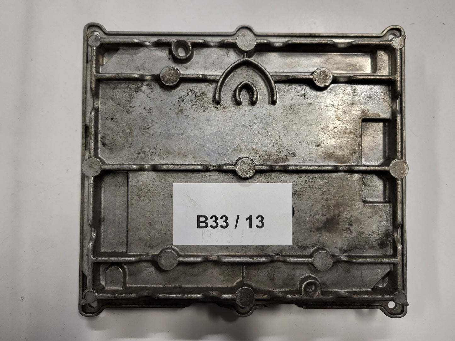 SMART FORTWO ECU / 0261205004 / 0003107V006 / HW 32.98 / BOSCH