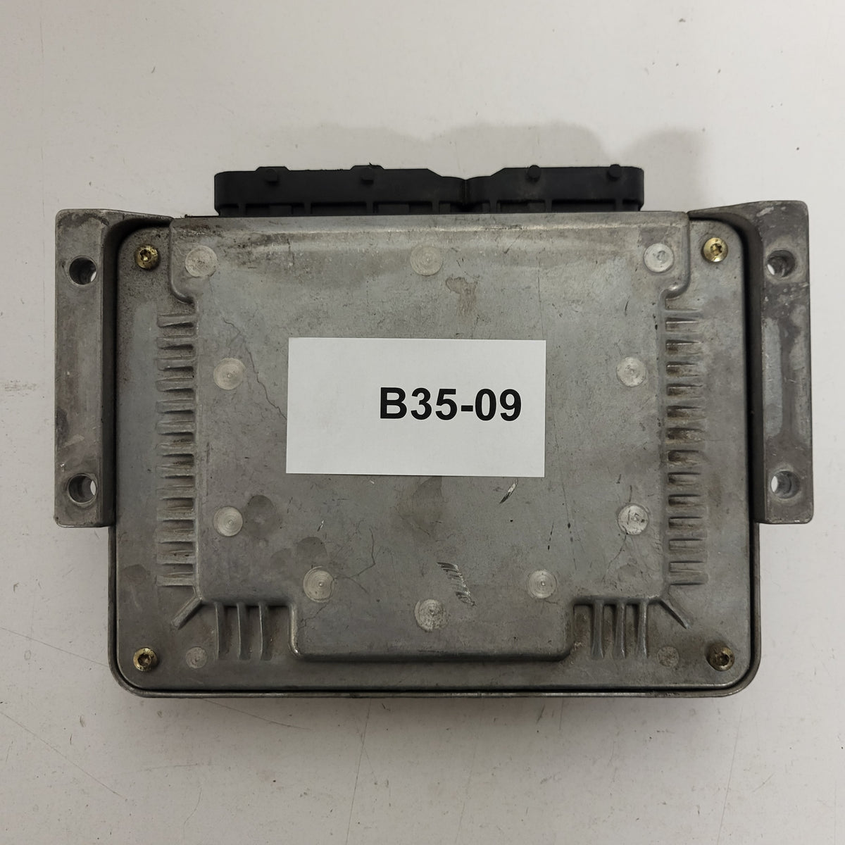 FIAT PUNTO 2 ECU / 0281001955 / 46789433 / BOSCH - B35-09 - 3