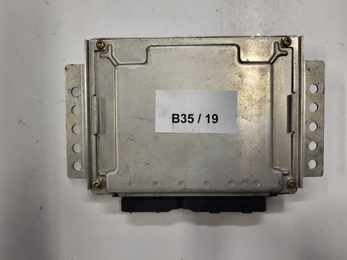 ALFA ROMEO 156 ECU / 0281010335 / 46761015 / BOSCH - B35-19 - 3