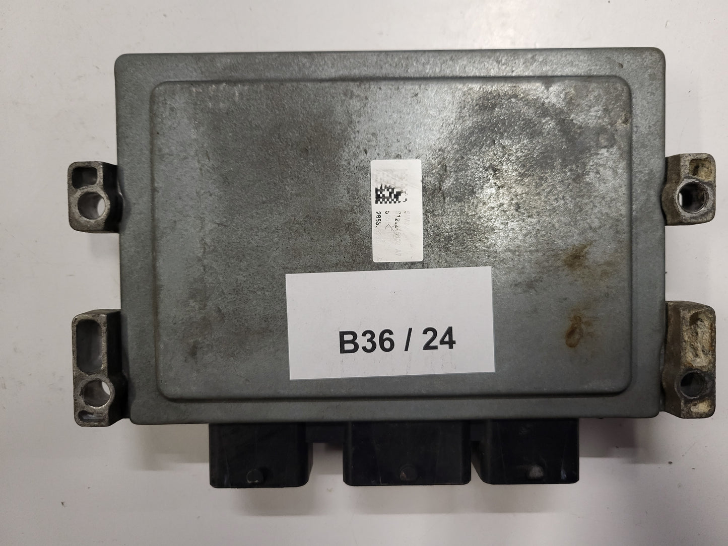 Renault Modus ECU / S120200102B / 8200414422 / 8200401568 / S120200102 / SIM32