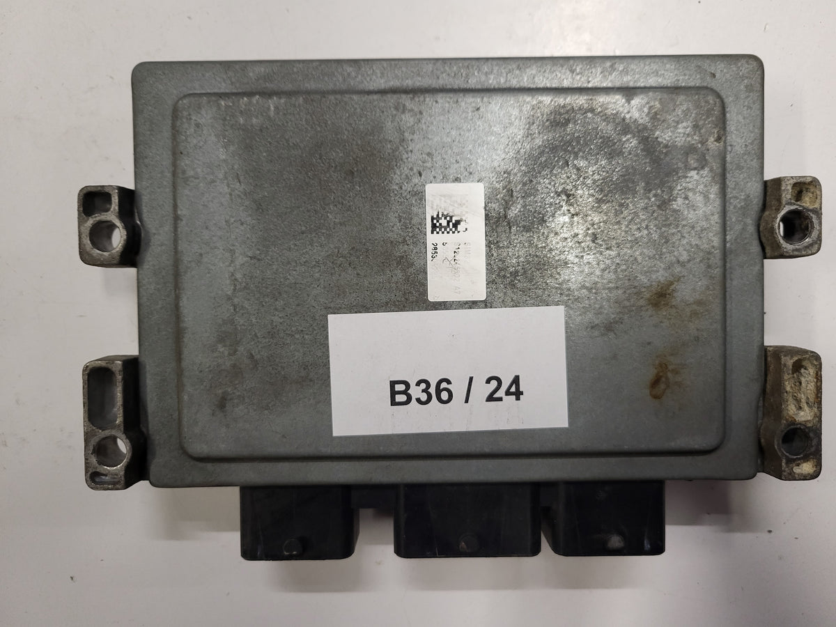 Renault Modus ECU / S120200102B / 8200414422 / 8200401568 / S120200102 / SIM32 - B36-24 - 3