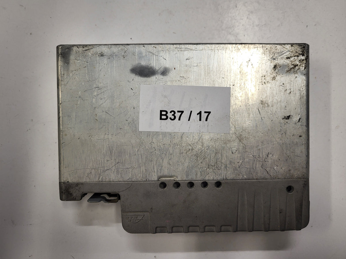 NISSAN MICRA 1.4 ECU / MEC37-3700/ XR / Hitachi - B37-17 - 3