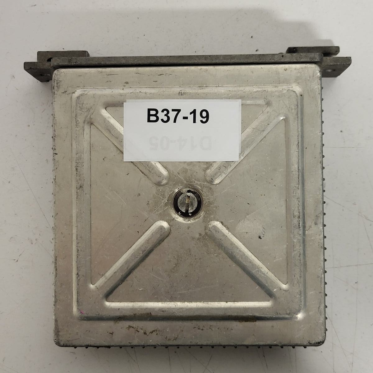 Peugeot Citroen ECU / 0281011783 / 9656709780 / EDC16C34 / 9654490280 / BOSCH - B37-19 - 3