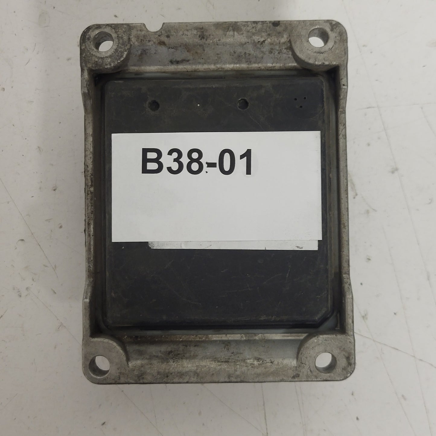 OPEL AGILA ECU / 0261208670 / 55354230 / BOSCH