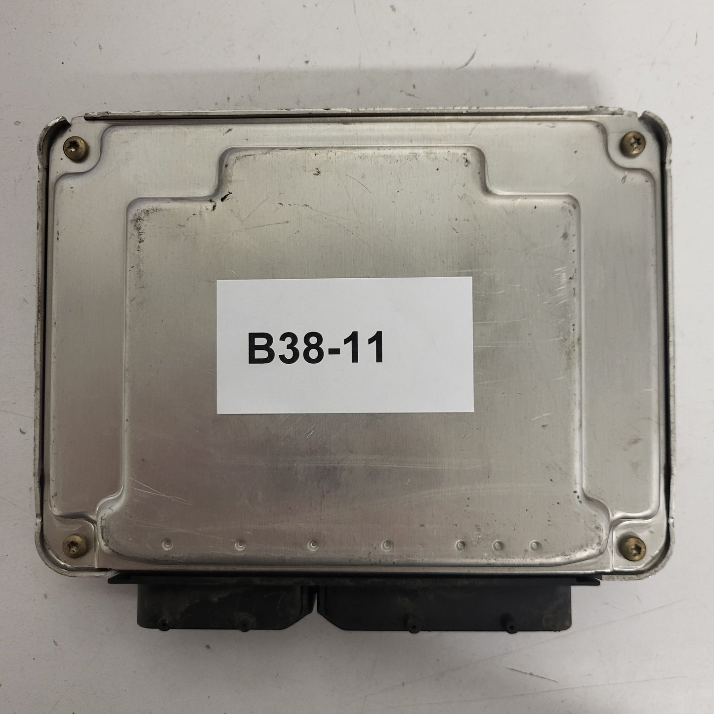 VW PASSAT 1.9 ECU / 4Z7907401B / 0281010447 / BOSCH