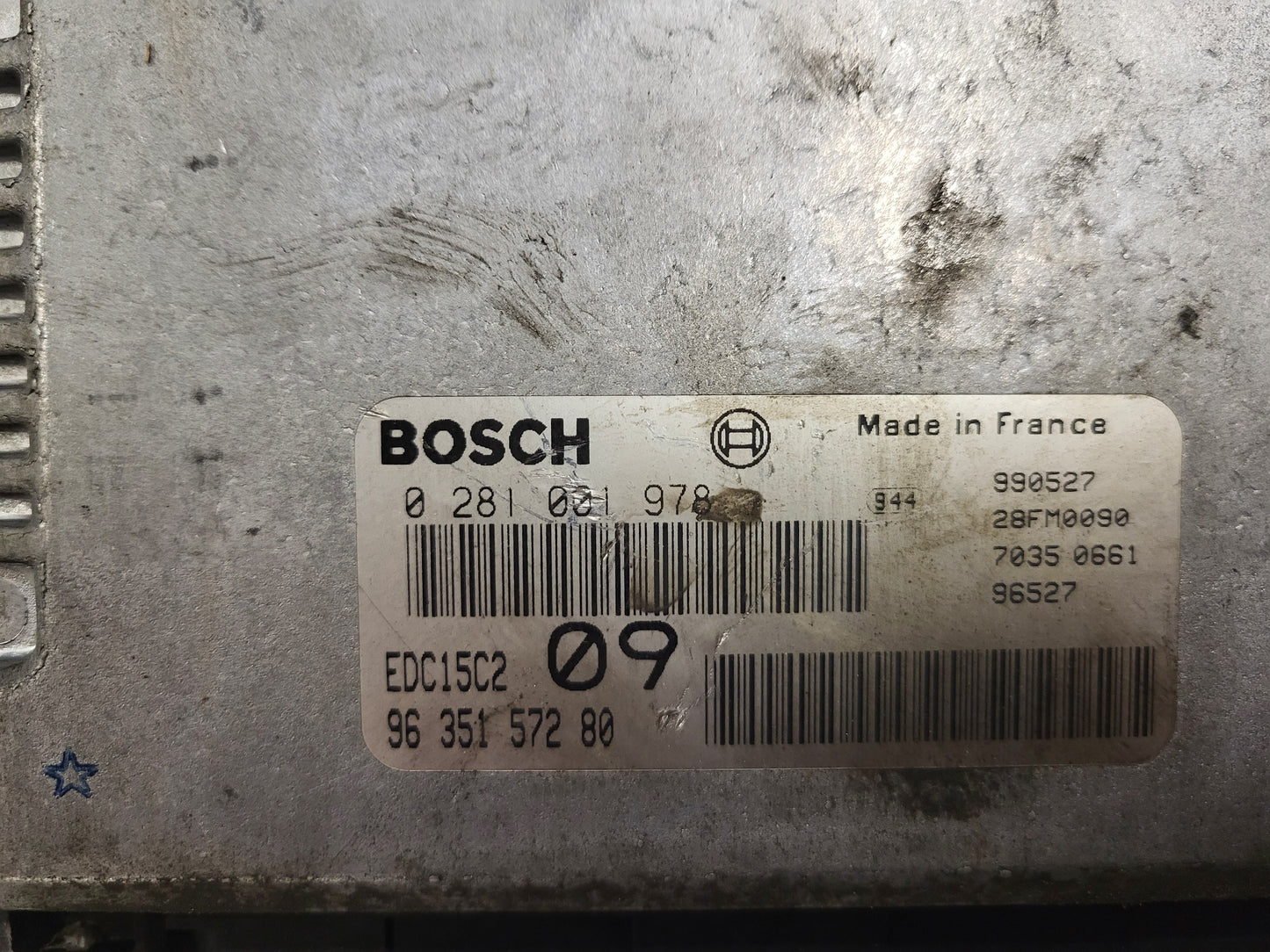 Peugeot Citroen ECU / 0281001978 / 9635157280 / EDC15C2 / BOSCH