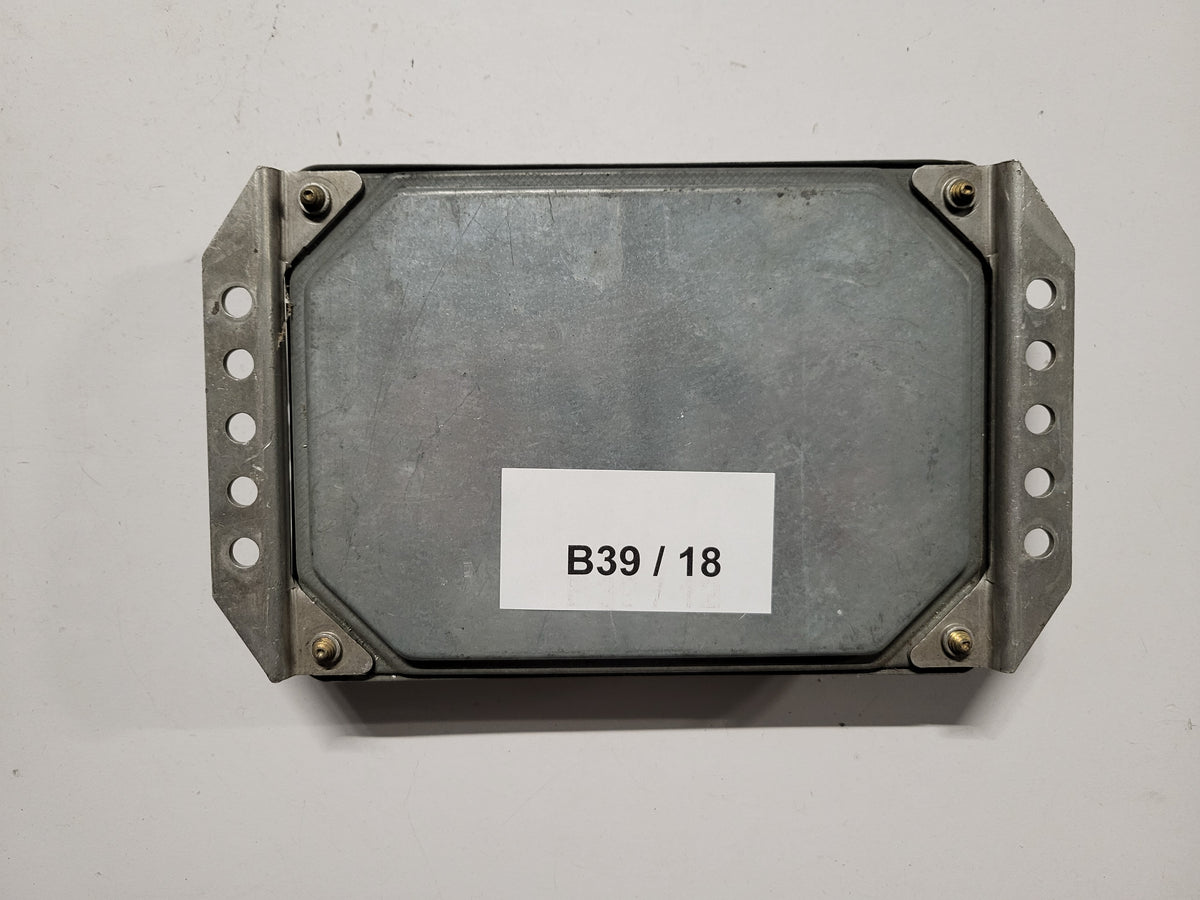 LANCIA Y DELTA ECU / 0261204428 / 00464670070 / BOSCH - B39-18 - 3