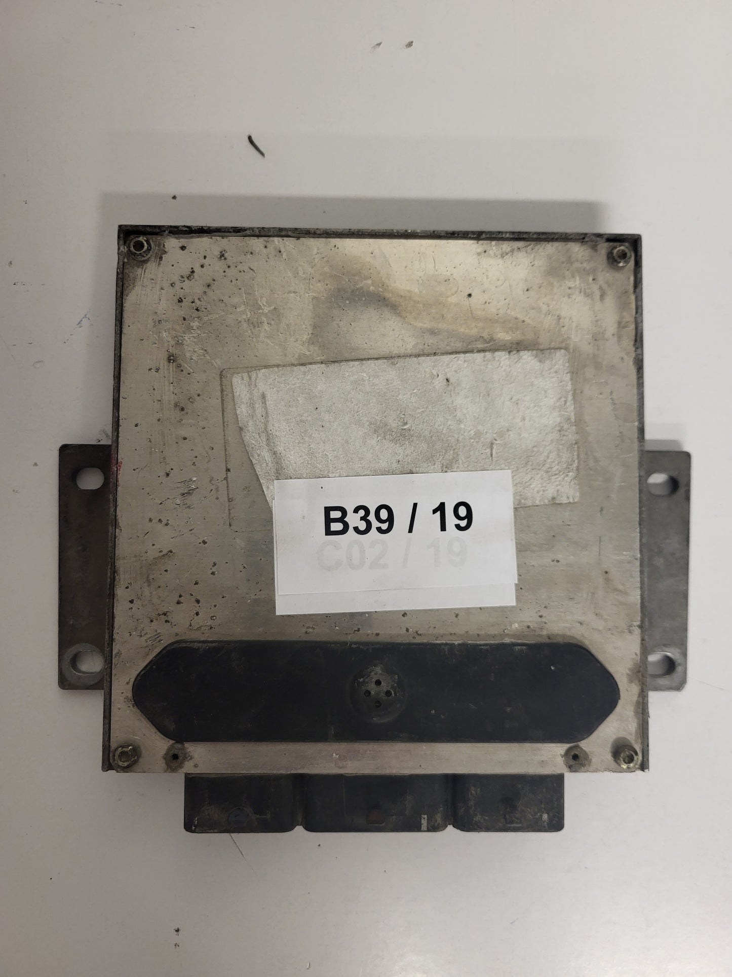 Peugeot 206 1.1 ECU / IAW 48P2.76 / SW 9648620880 / HW 9645989480