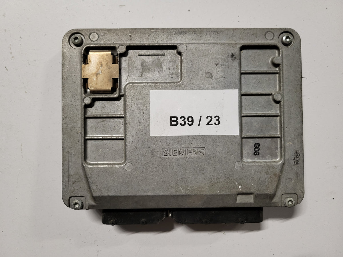 VW POLO ECU / 03E906033L / 5WP40194 07 / SIMOS 3PE / BOSCH - B39-23 - 3