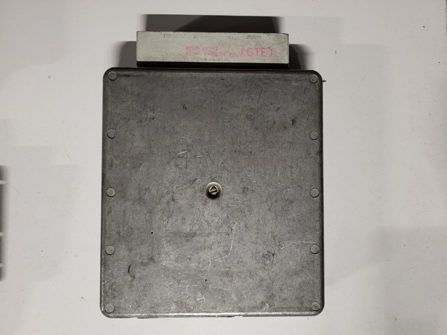 Ford Fiesta ECU / 92AB-12A650-GA / 2AGA / CSD-201 / EEC-IV