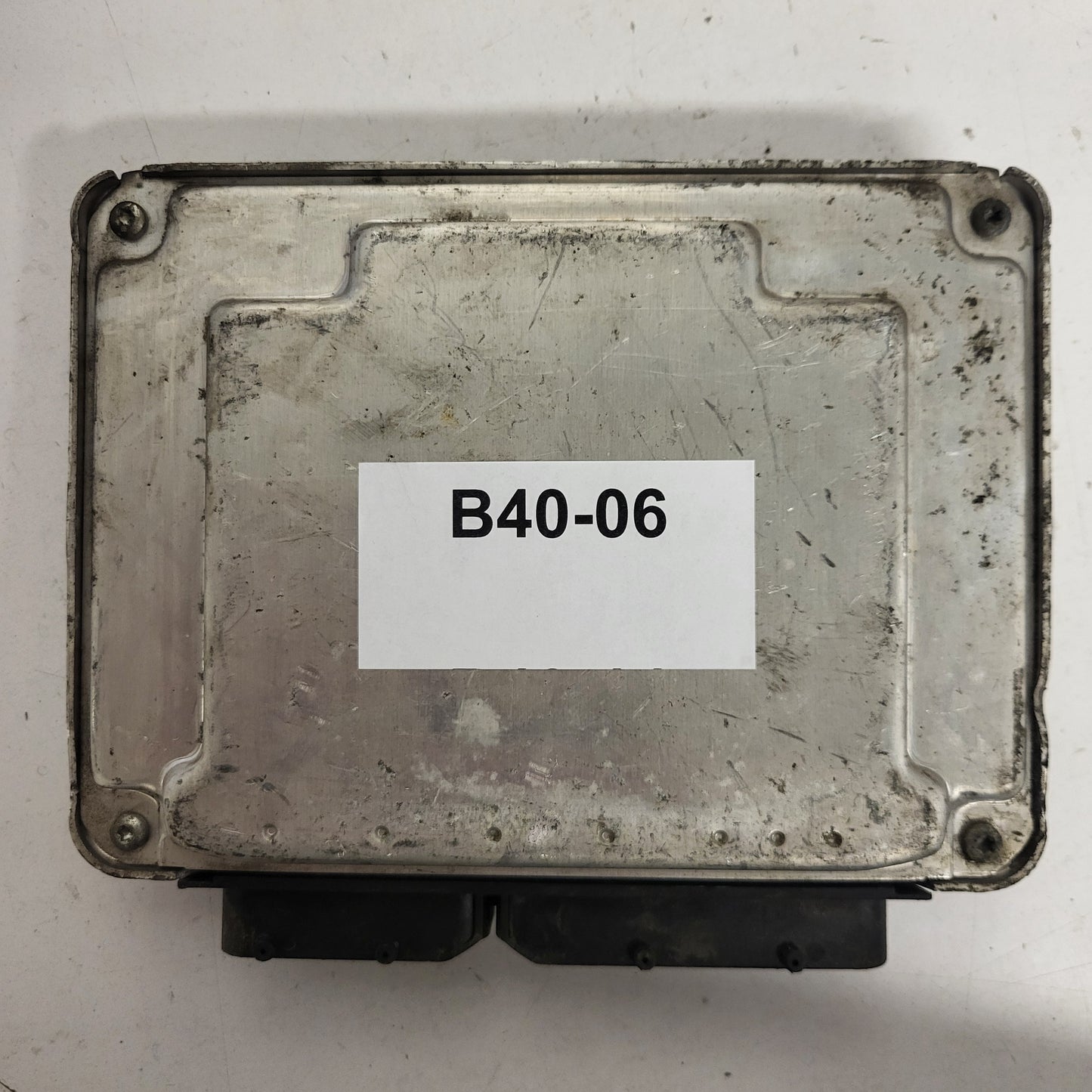 VW ŠKODA ECU / 045906019BG / 0281011244 / EDC15P+ / BOSCH - B40-06 - 3
