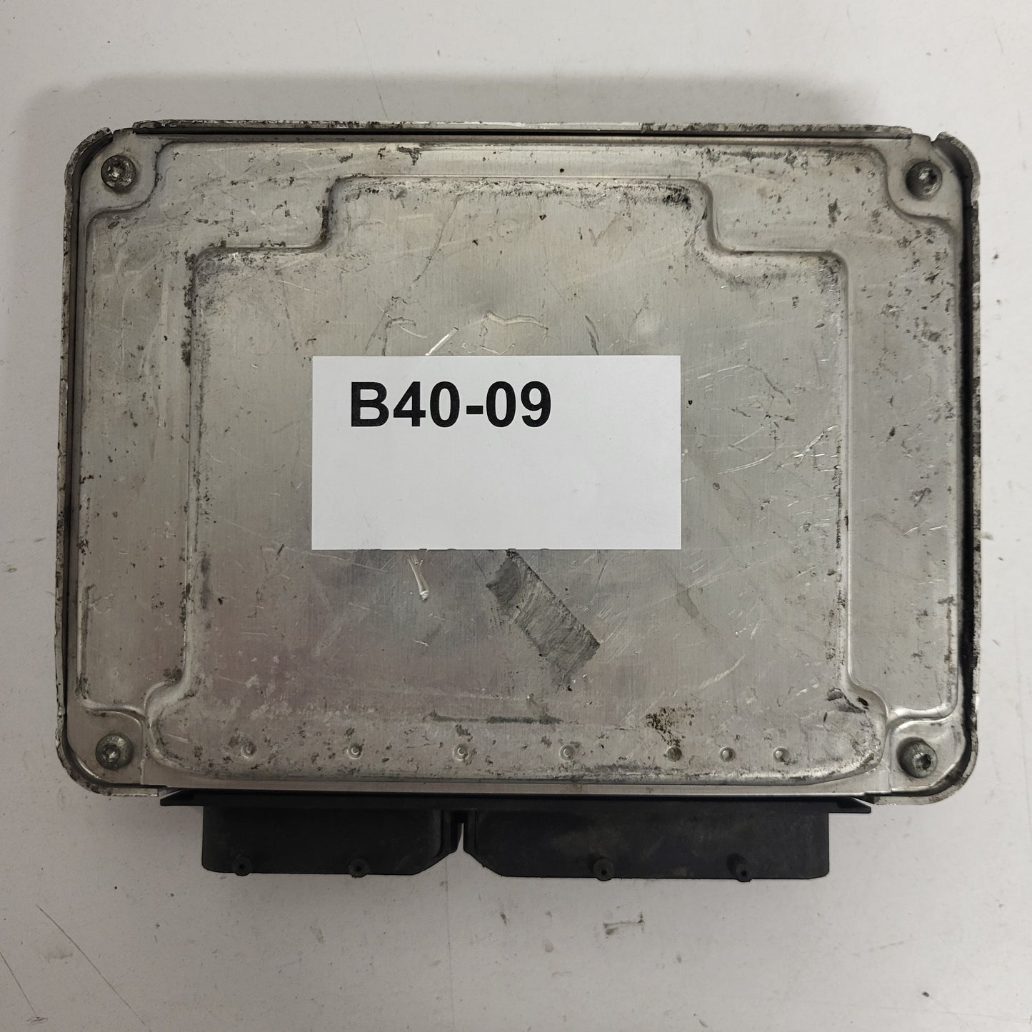 VW ŠKODA ECU / 045906019BG / 0281011244 / EDC15P+ / BOSCH - B40-09 - 3