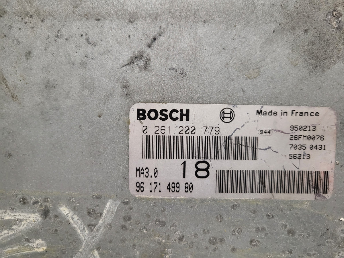 Peugeot Citroen ECU / 0261200779 / 9617149980 / MA3.0 / BOSCH - B40-23 - 3