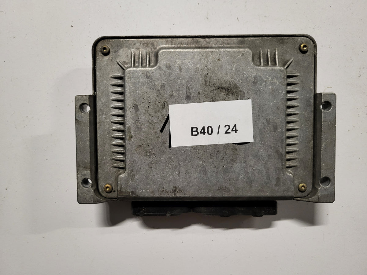 Fiat STILO 1.9 ECU / 0281011421 / 55188214 / BOSCH - B40-24 - 3