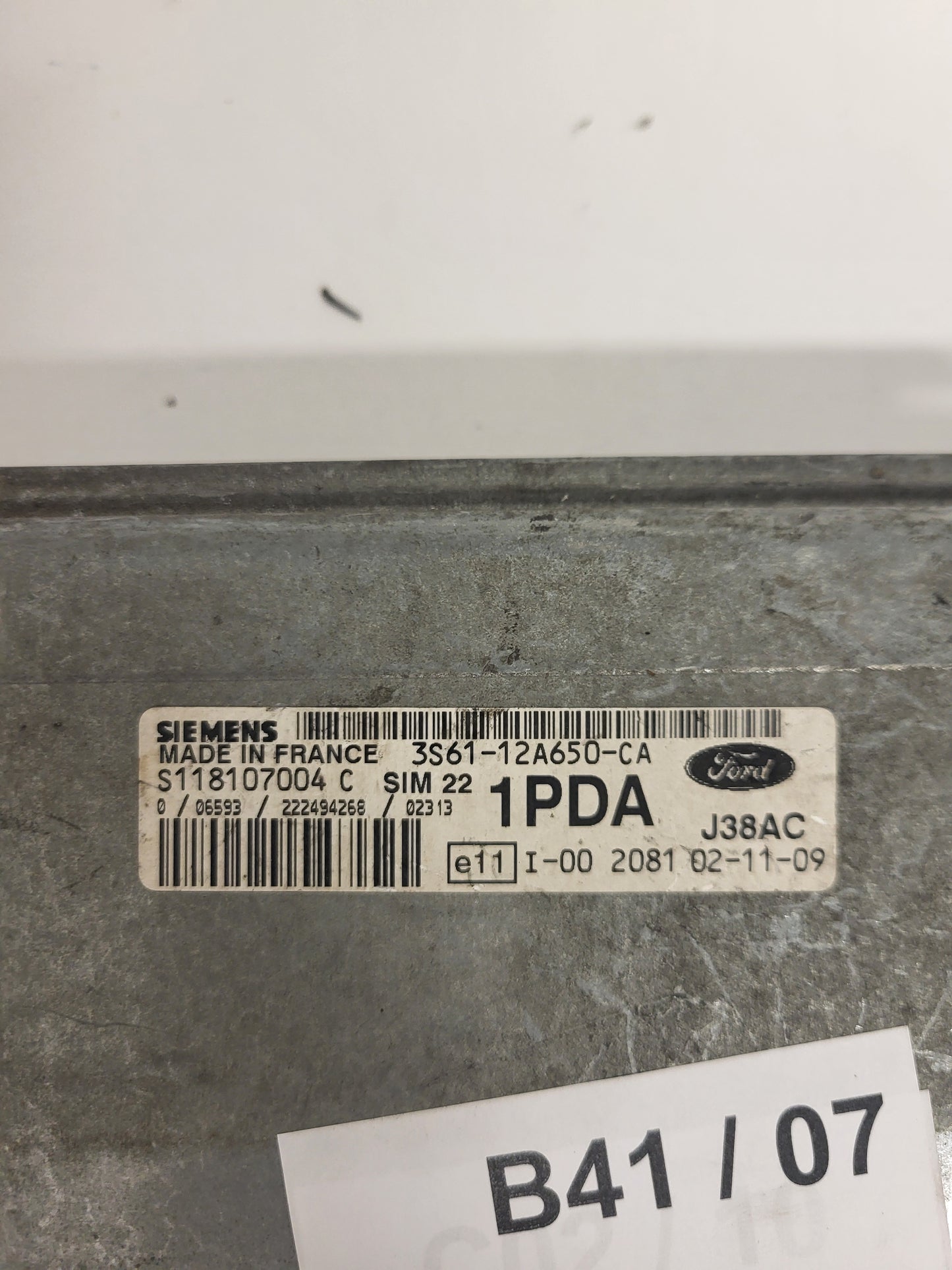 FORD FIESTA ECU / 3S61-12A650-CA S118107004 S118107004C 1PDA SIM22 3S6112A650CA