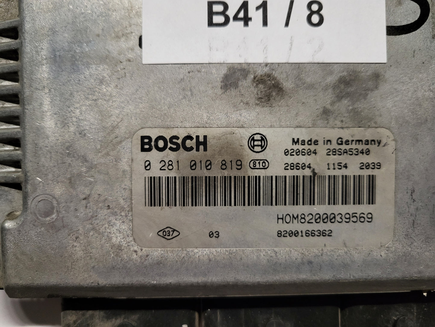 RENAULT ECU / 0281010819 / 8200039569 / 8200166362 / BOSCH