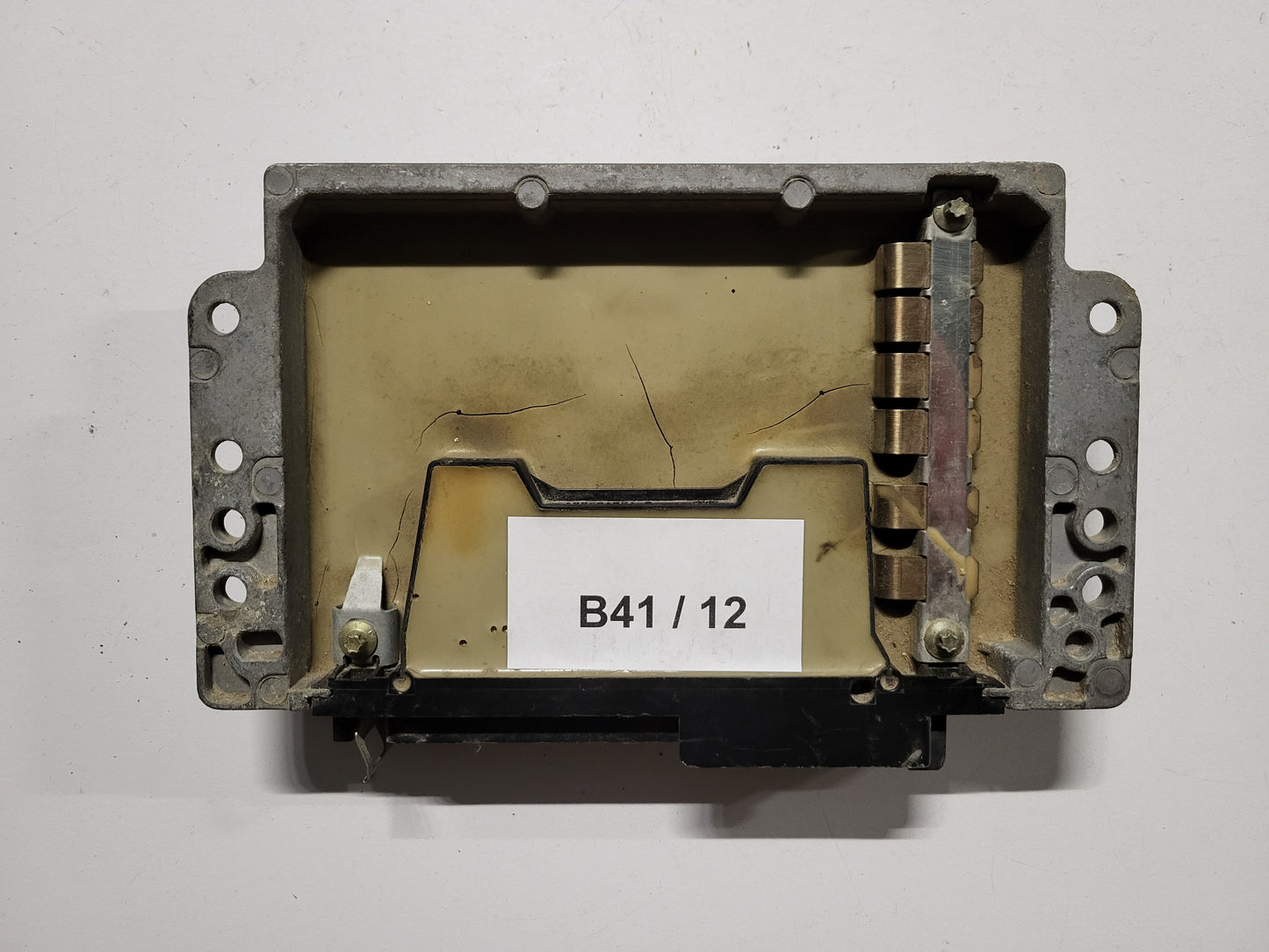 Renault ECU / S115301100C / HOM7700108814 / 7700110258 / S115301100 / SIEMENS