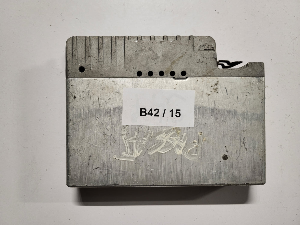 VW VOLKSWAGEN ECU ABS / 535907379 / 10.0935-0134.4 / ATE - B42-15 - 3