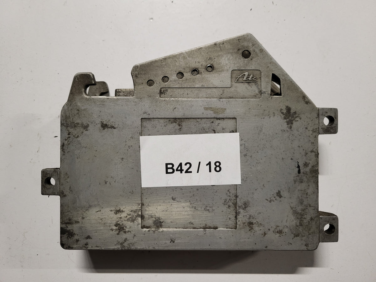 VOLVO 850 ABS ECU / 6849538 / 10.0941-0402.4 / ATE - B42-18 - 3