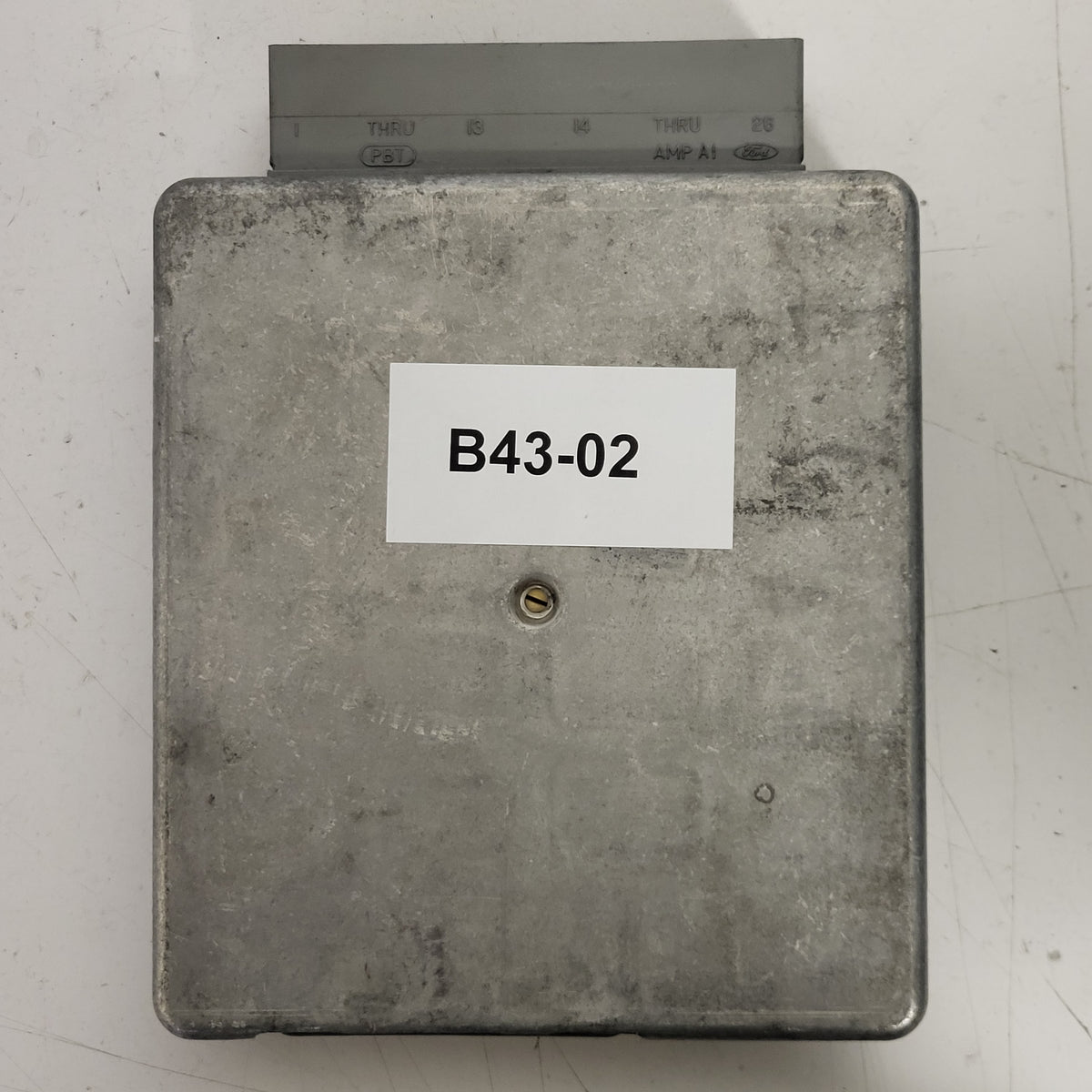 Ford KA ECU / 97KB-12A650-AC / YARD / 97KB12A650AC / LEE-107 / EEC-V - B43-02 - 3