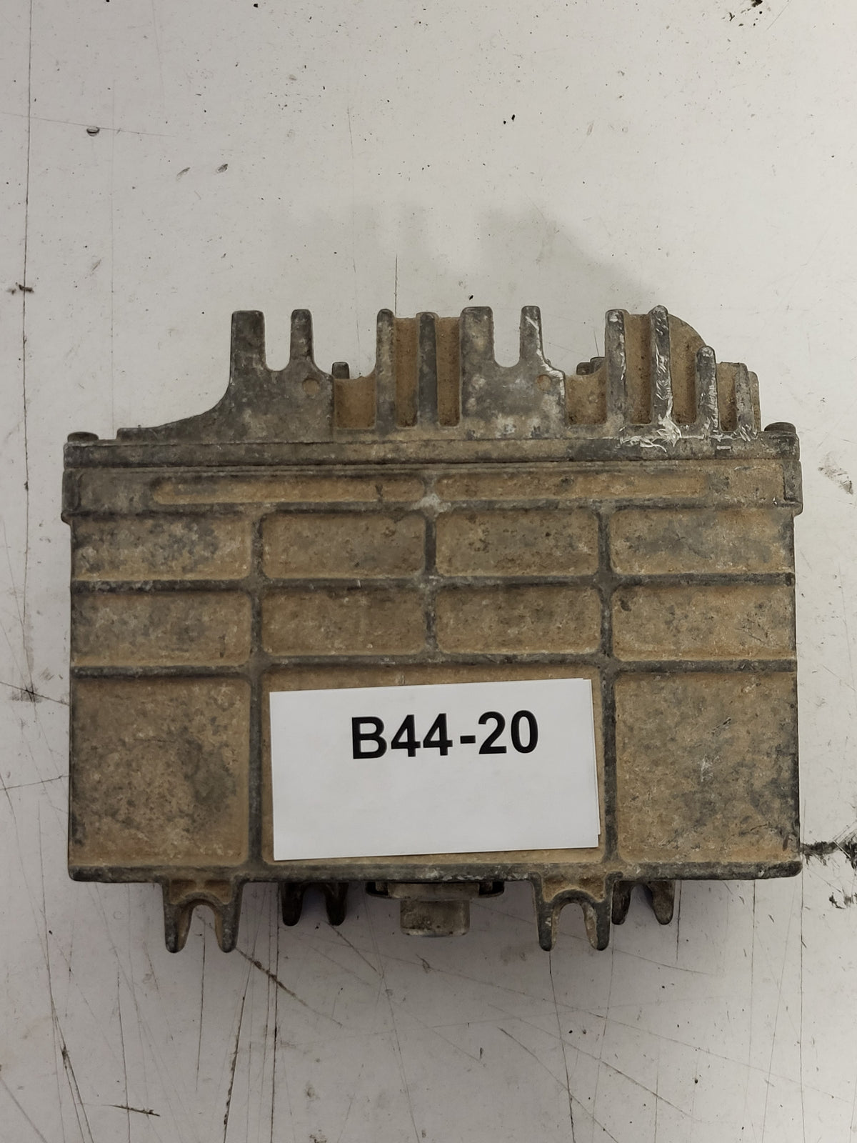 VW SEAT ECU / 6K0906027J / 0261204844 / BOSCH - B44-20 - 3