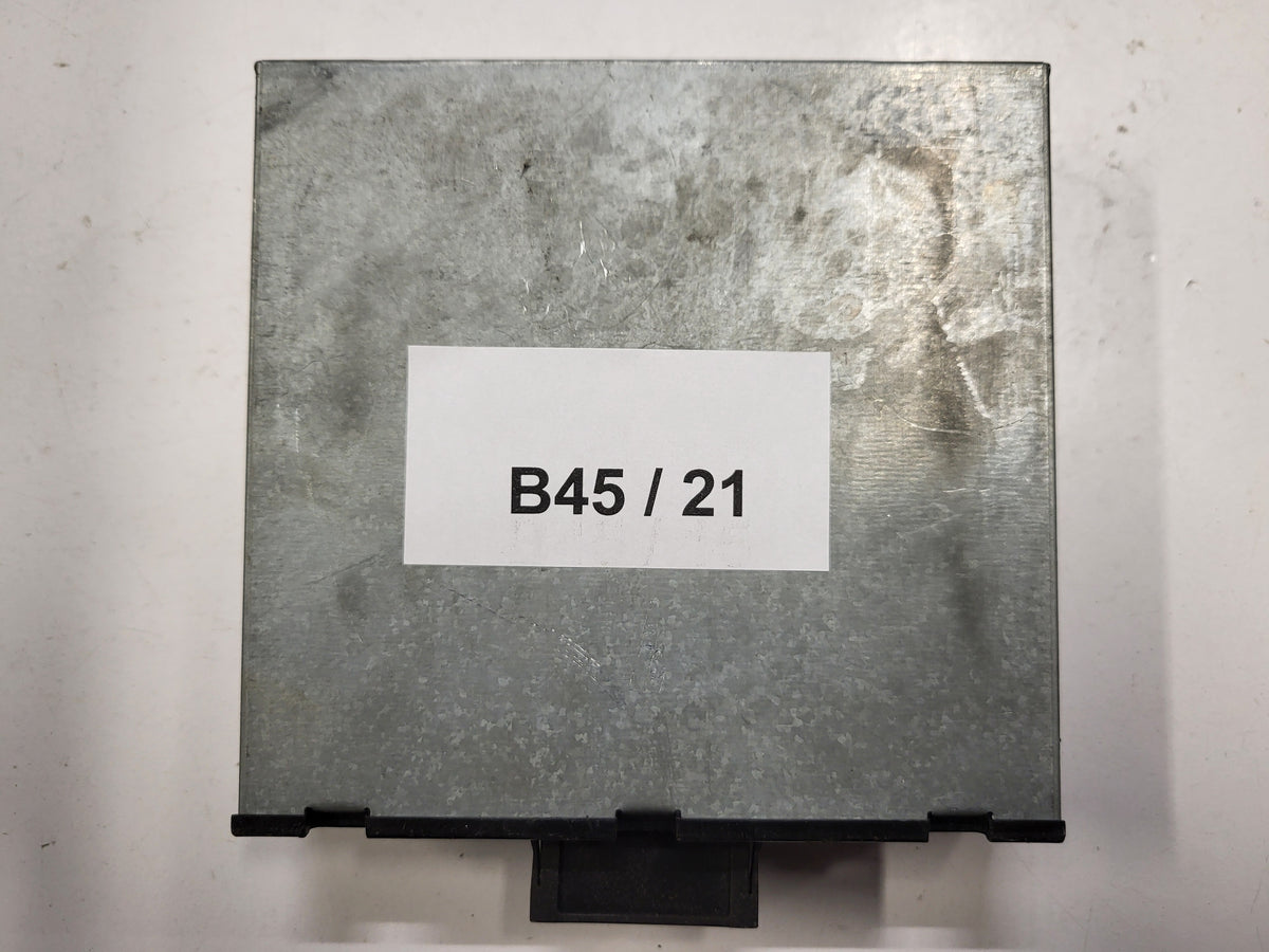 BMW ECU MODULE / 6142912708801 / 8ES00947920 / HELLA - B45-21 - 3