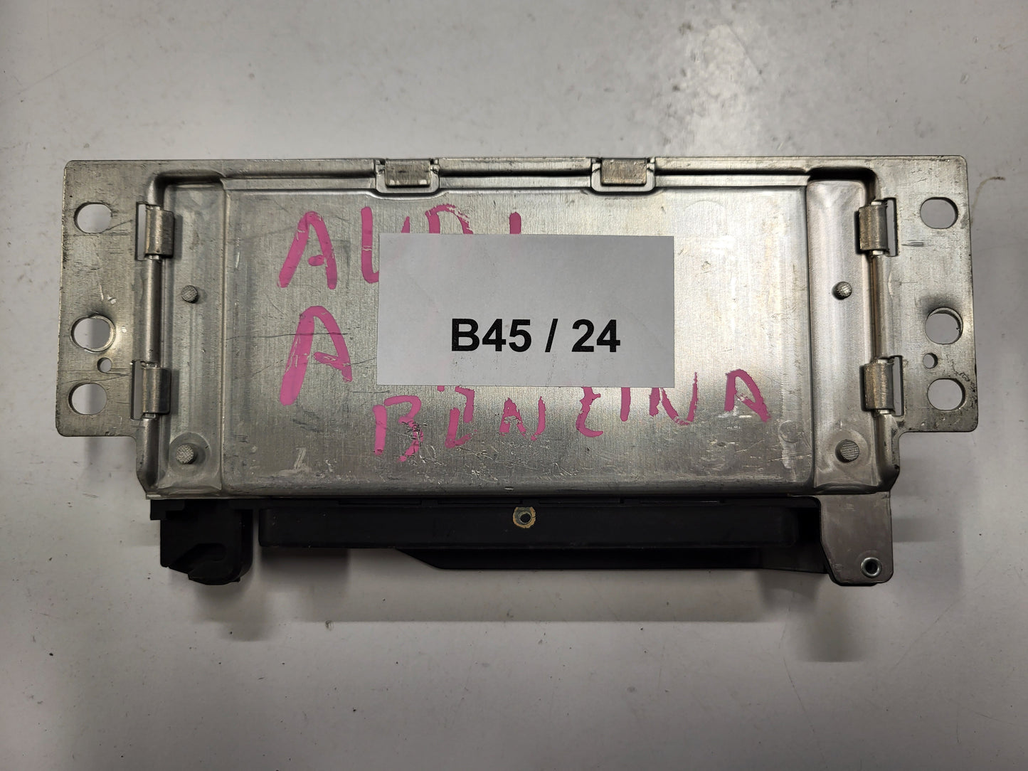 Audi A4 ABS ECU / 4D0907379D / 0265108005 / BOSCH