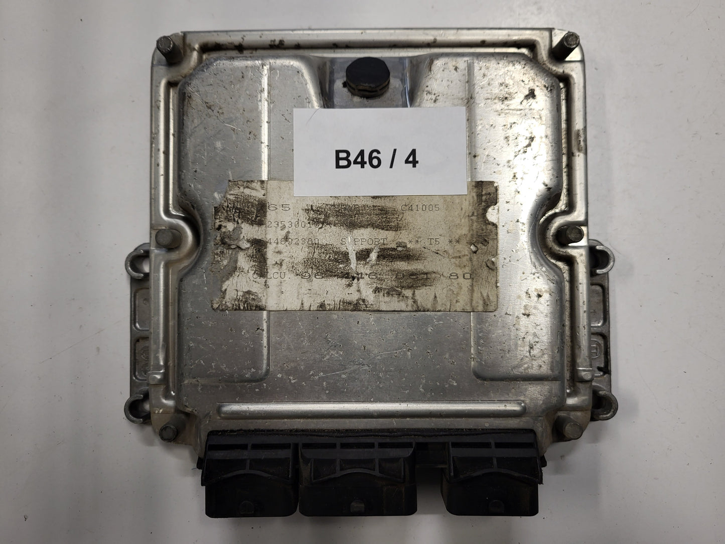 Peugeot 307 ECU / 0281010779 / 9644606180 / EDC15C2 / BOSCH