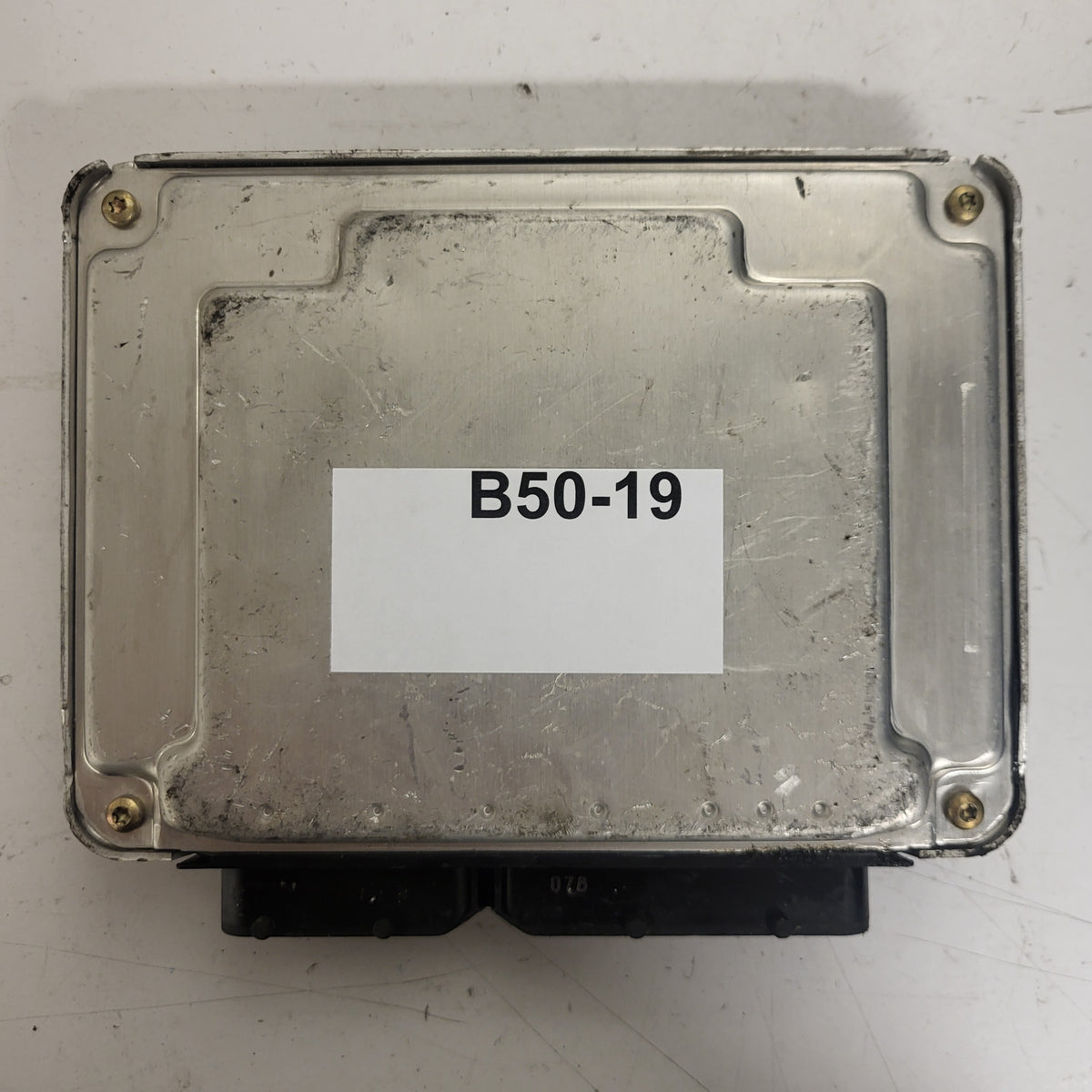 VW PASSAT B5 ECU / 038906019DS / 0281010543 / EDC15P+ / BOSCH - B50-19 - 3