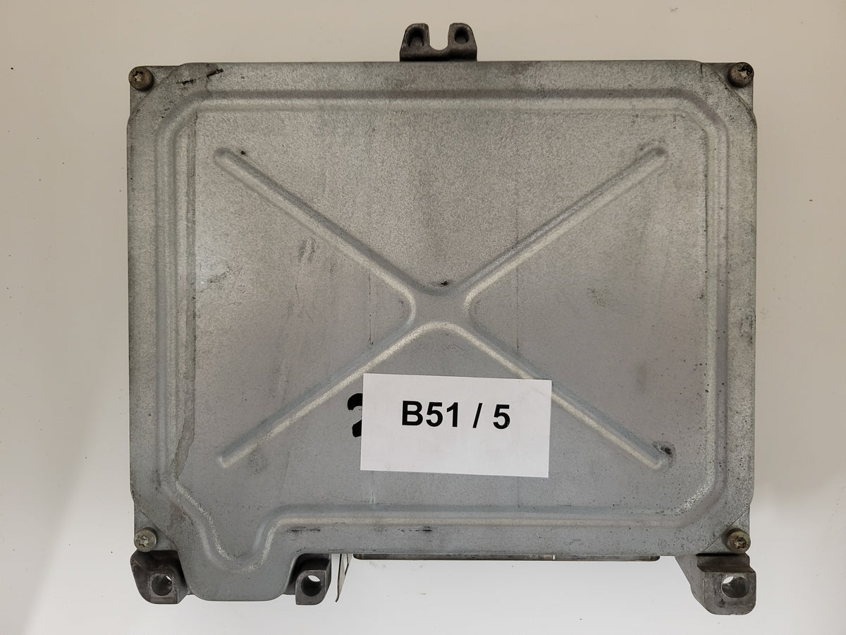 Renault Clio ECU / S101718103C / HOM 7700749946 / 7700864507 / S101718103 - B51-05 - 3