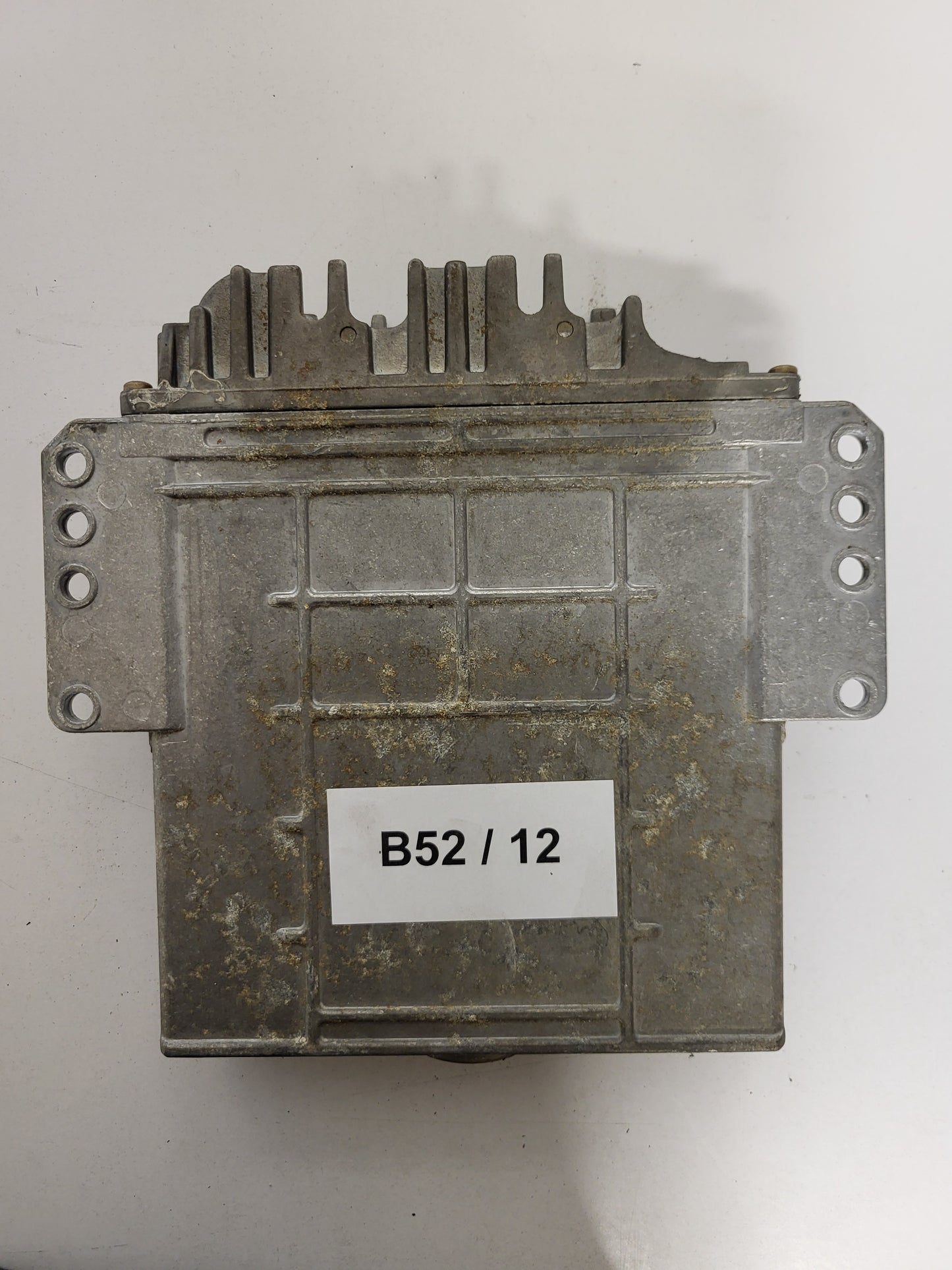 CHRYSLER VOYAER ECU / 0281001333 / TED146700070 / P04686660AD / BOSCH