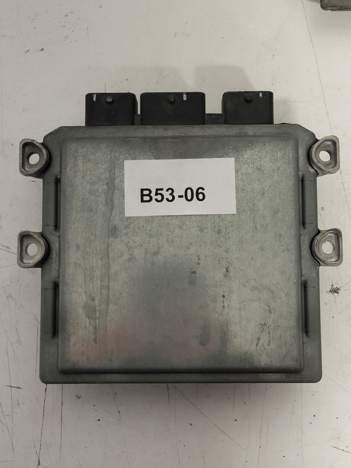 CITROEN C3 ECU / 5WS40068B-T / SW9650529880 / HW9648624280 / SID804 SIEMENS - B53-06 - 3