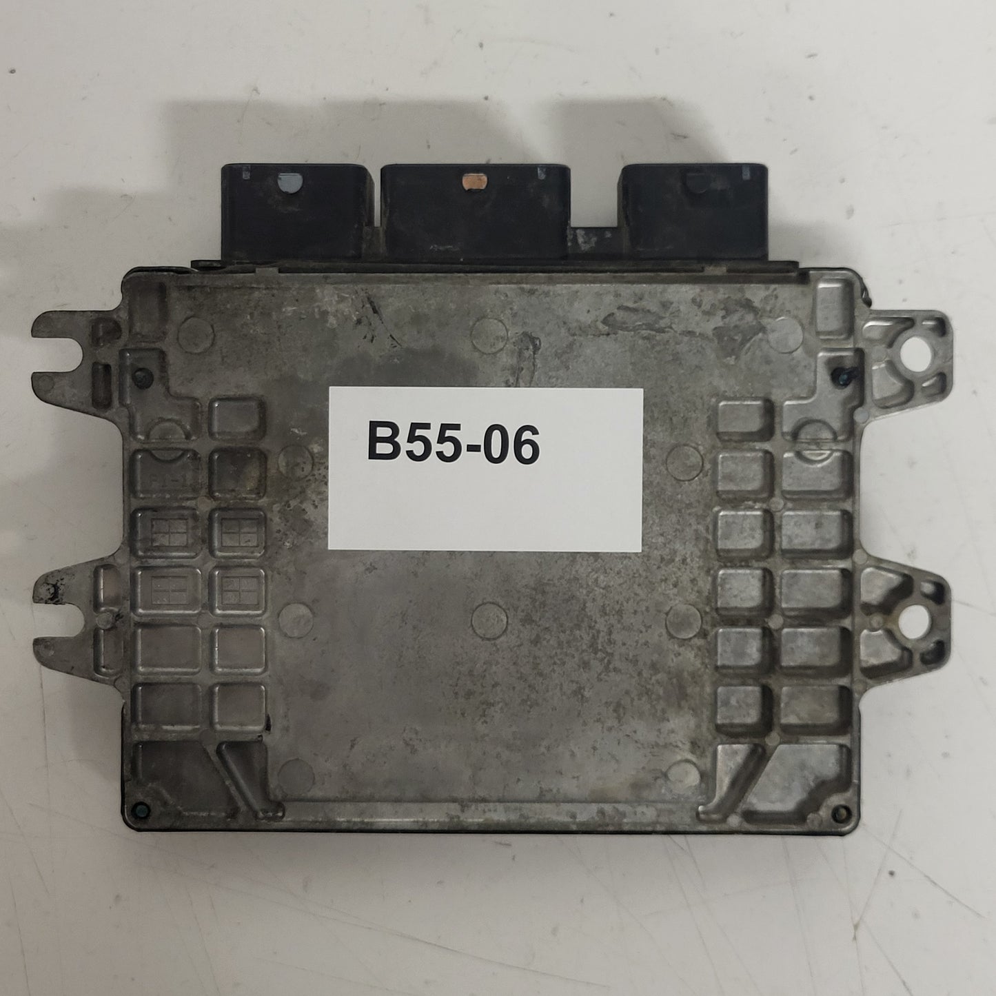 NISSAN MICRA K12 ECU / MEC93-010 / C1 5615 / 1D / HITACHI