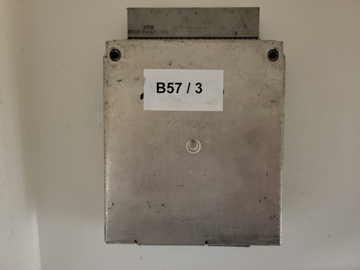 FORD SIERRA SCORPIO ECU / 88BB-12A650-AB / 8BAB / EFI-SD130 / EEC-IV - B57-03 - 3