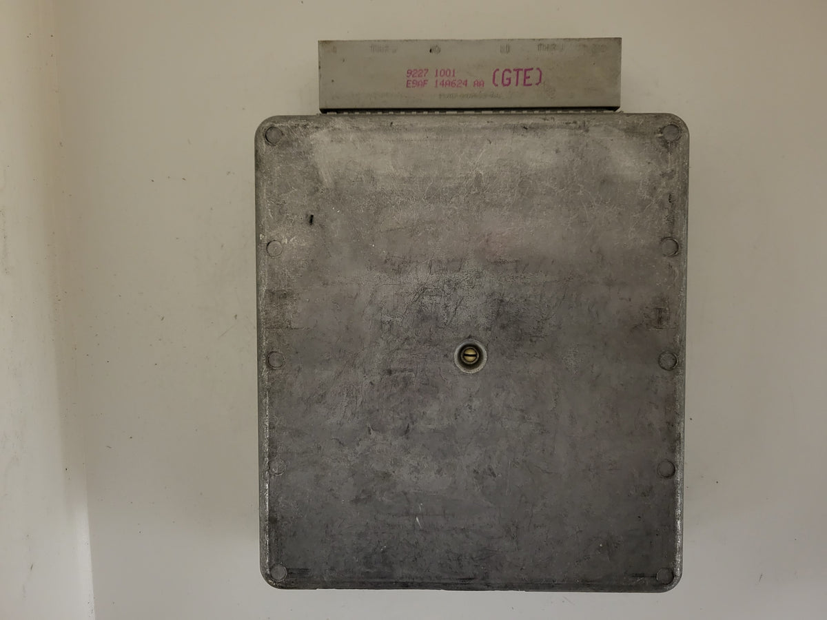 Ford Fiesta ECU / 92FB-12A650-FB / 2FFB / CSD-201 / EEC-IV - B57-04 - 3