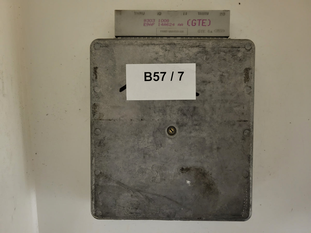 Ford Fiesta ECU / 92FB-12A650-FB / 2FFB / CSD-201 / EEC-IV - B57-07 - 3