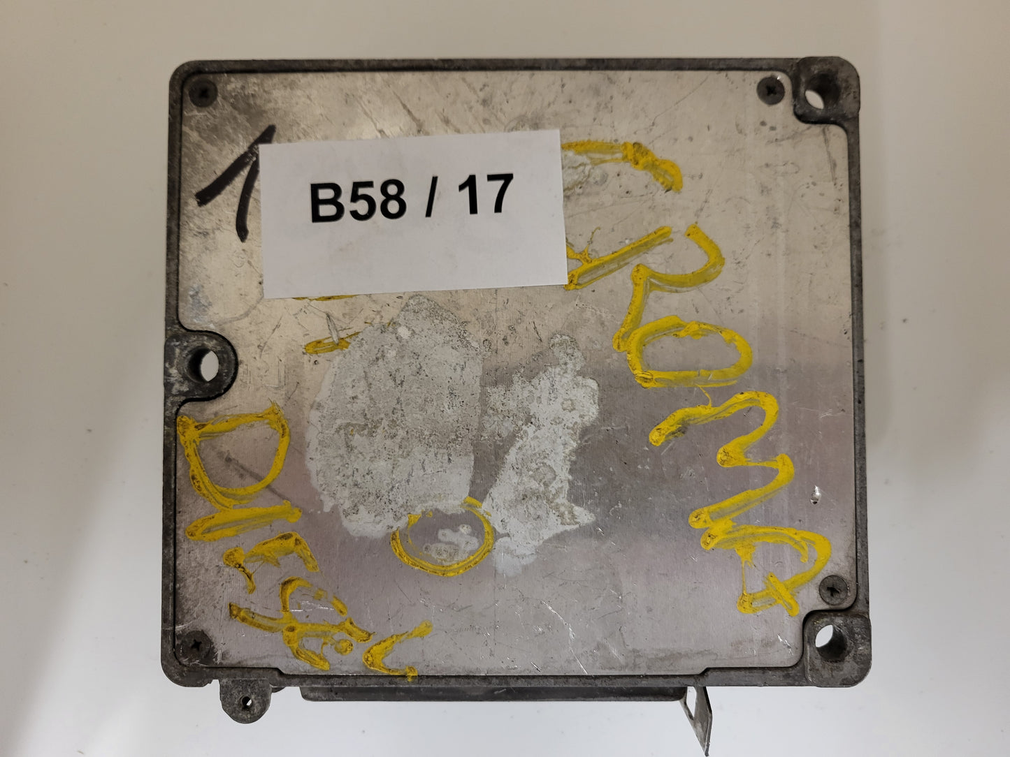 FIAT CROMA ECU / MCR 305B / MCR305B / MAGENTI MARELLI