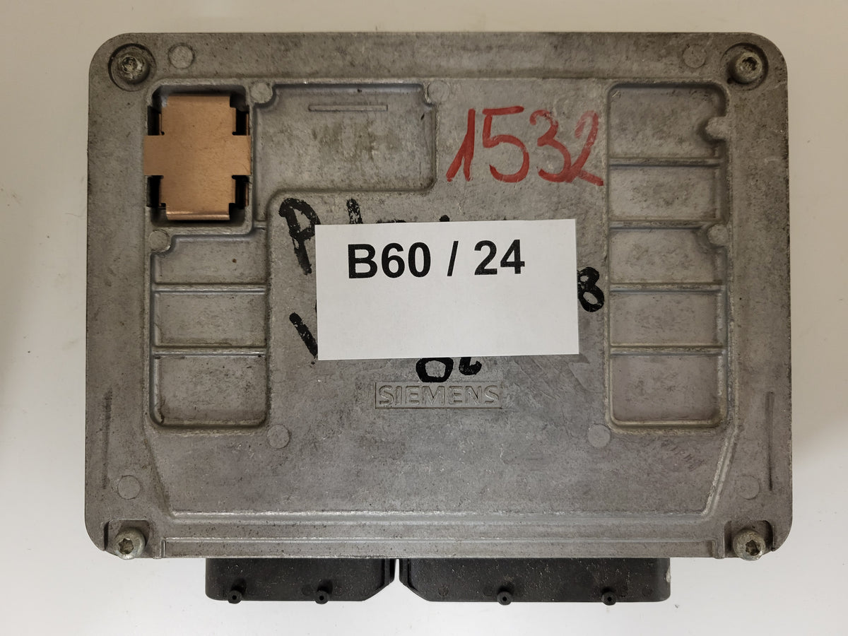 VW POLO ECU / 03E906033 / 5WP40163 04 / 5WP4016304 / SIEMENS - B60-24 - 3
