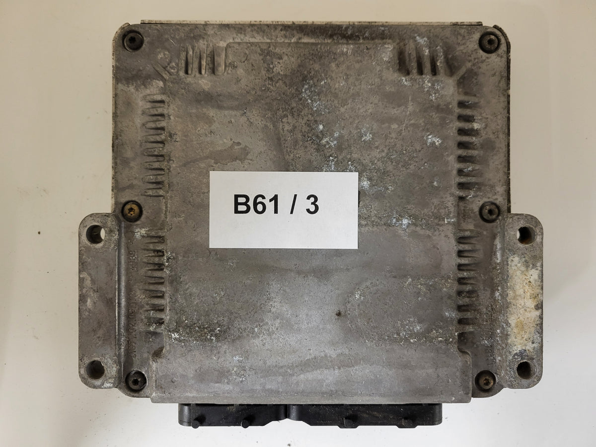 CHRYSLER VOYAGER ECU / 0281010814 / P04727664AD / 28SA5696 / BOSCH - B61-03 - 3