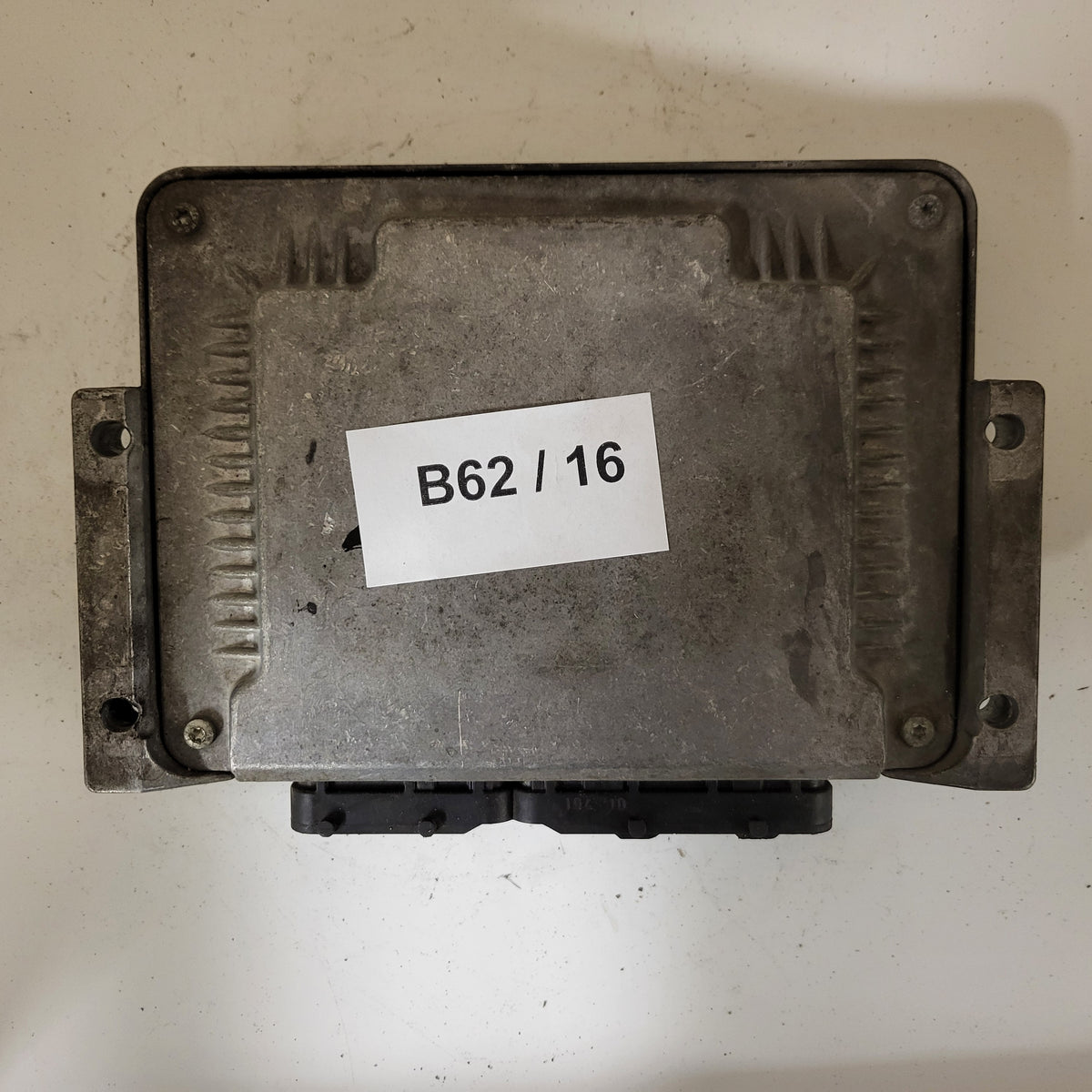 Fiat STILO ECU / 0281011553 / 55198058 / 19247EAA / BOSCH - B62-16 - 3