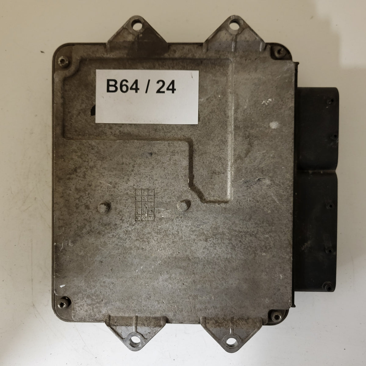 FIAT PUNTO ECU / MJD 6JF.P3 / 55195817 / HW1BM / 71600.053.00 / MAGNETI MARELLI - B64-24 - 3