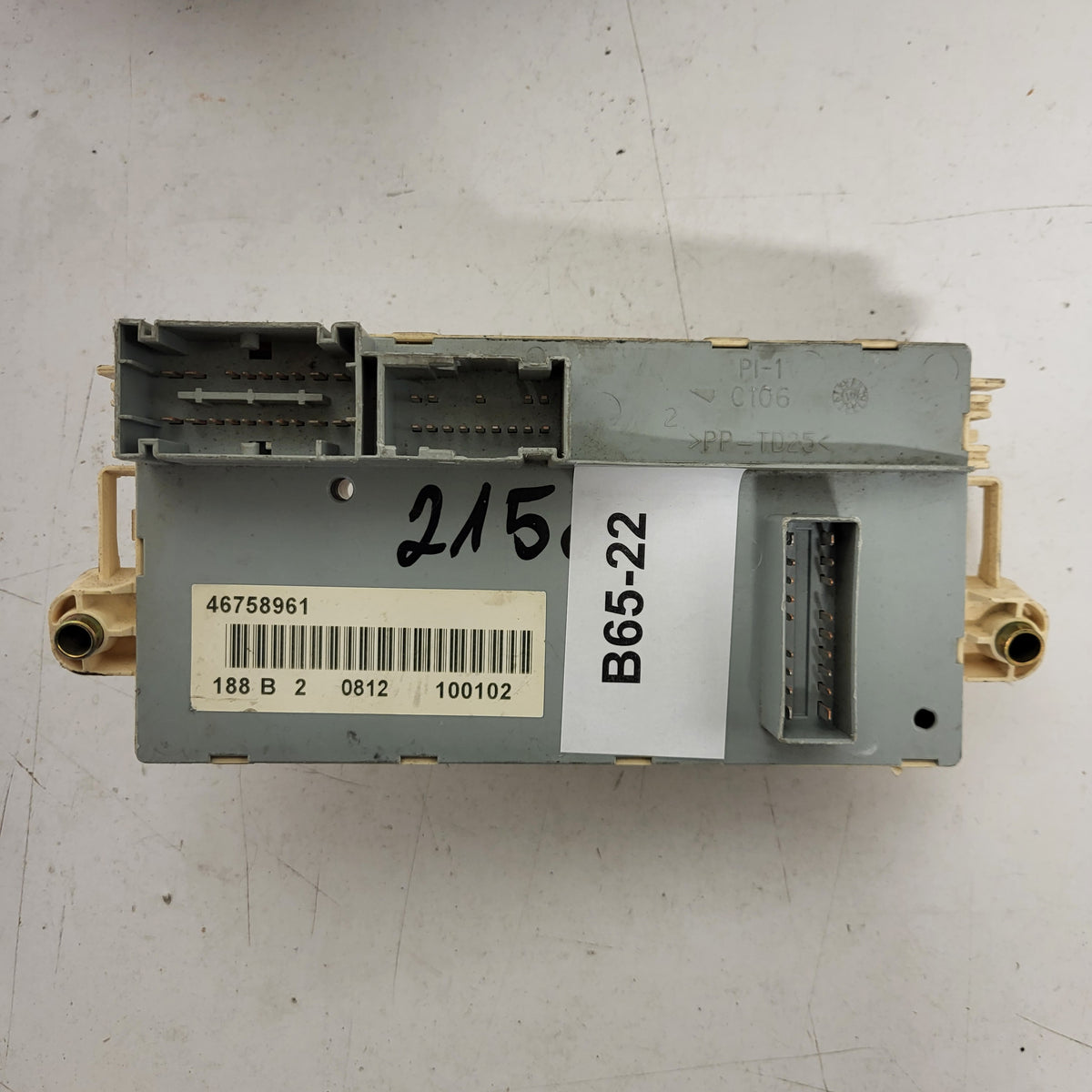 FIAT PUNTO FUSE BOX SCATOLA FUSIBILI / 46758961 / 188B - B65-22 - 3