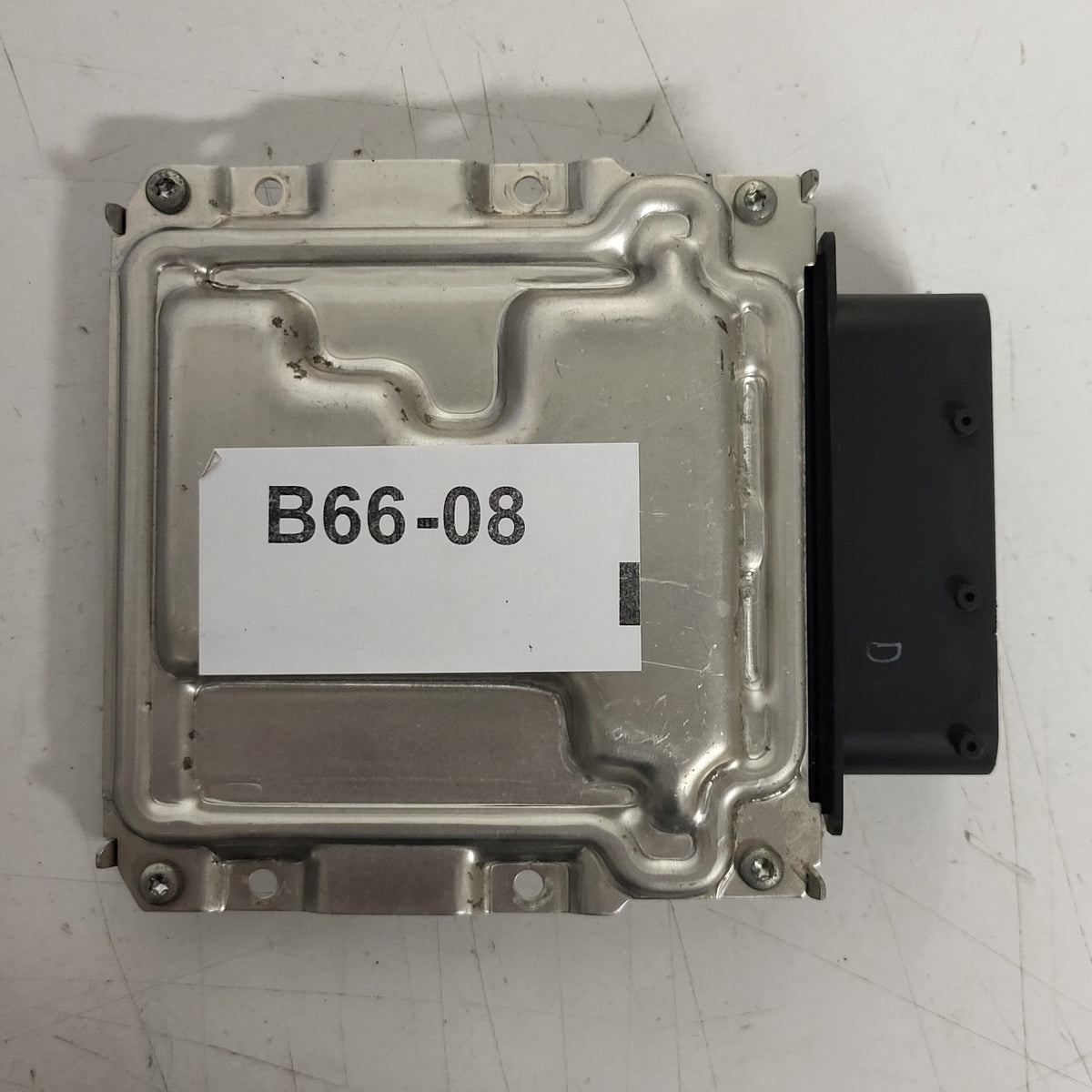 KIA HYUNDAI ECU / 39112-2B065 / ME17.9.11 / 9001090125KB - B66-08 - 3