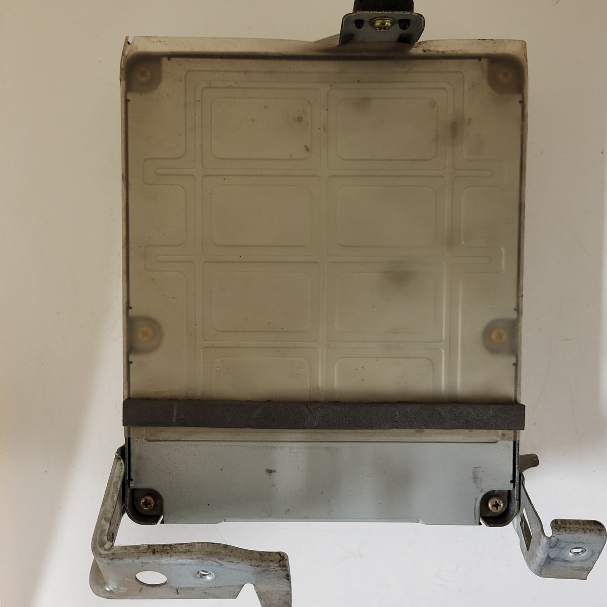 TOYOTA YARIS 1SZ-FE ECU / 89661-52062 / 211000-7212 / FUJITSU - B67-02 - 3