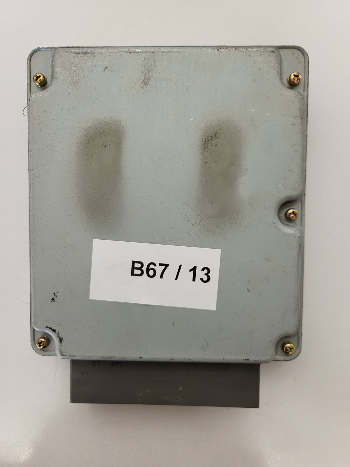 MAZDA 6 ECU / 275800-6261 / RF5T / RF5T18881 / DENSO - B67-13 - 3