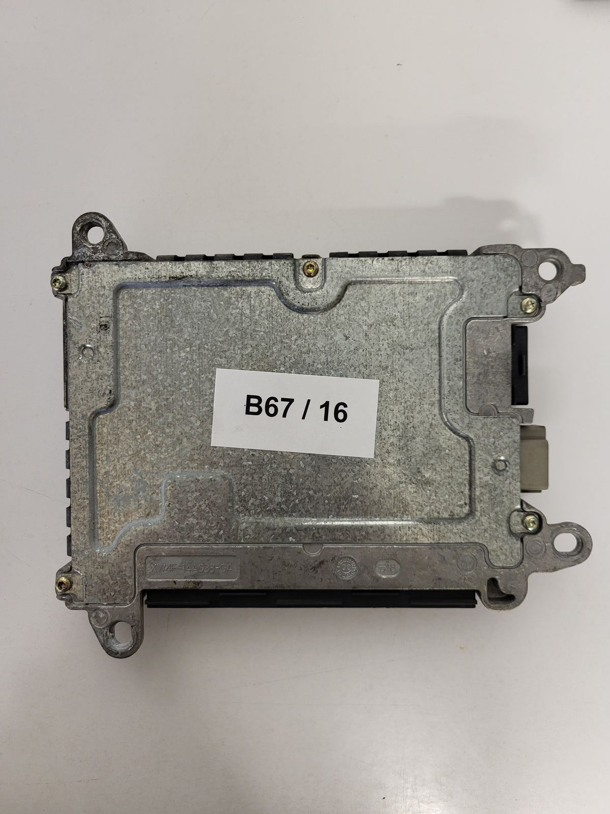 JAGUAR S-TYPE ECU / YW4T-13B525-BB / 100901-2 / FEM-BH - B67-16 - 3